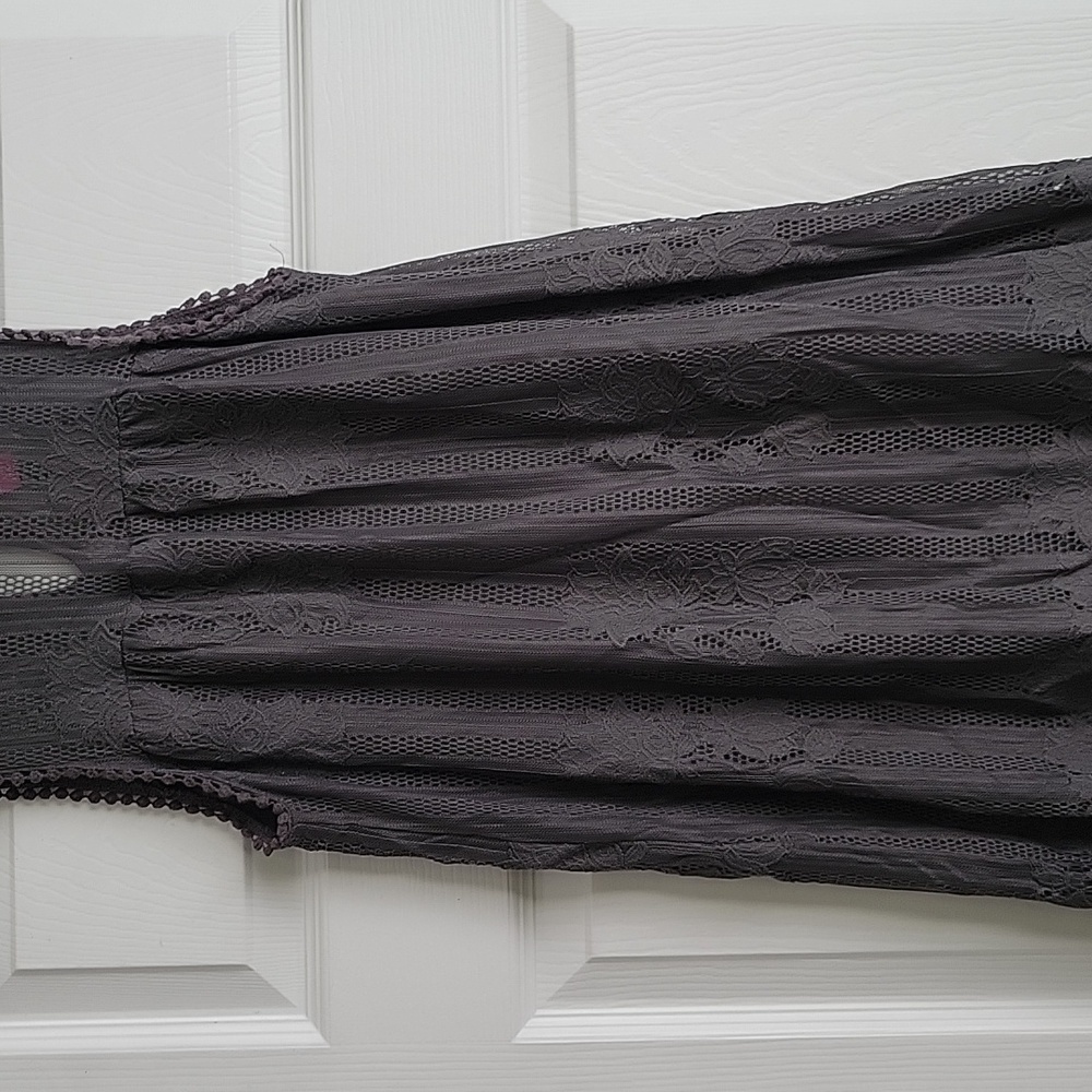 No Boundaries Sleeveless Dress - Picture 3 of 14